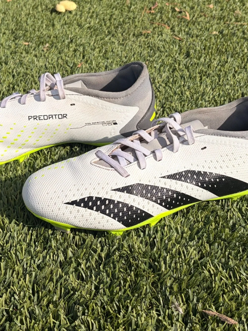 Adidas Predator Accuracy.3 FG Soccer Cleats–White/Black/Solar Green–Men's US 7